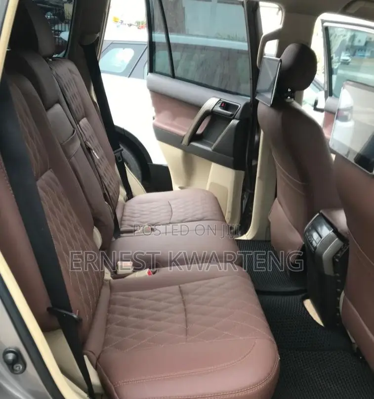 Toyota Land Cruiser Prado 2017 Gray