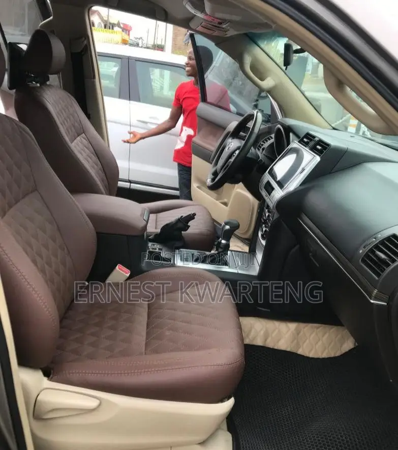 Toyota Land Cruiser Prado 2017 Gray