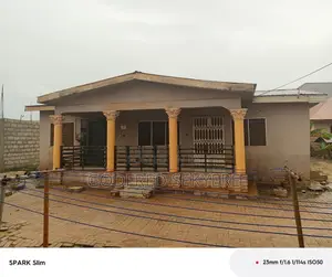 3bdrm Apartment in Adeleke Estates, Kumasi Metropolitan for sale