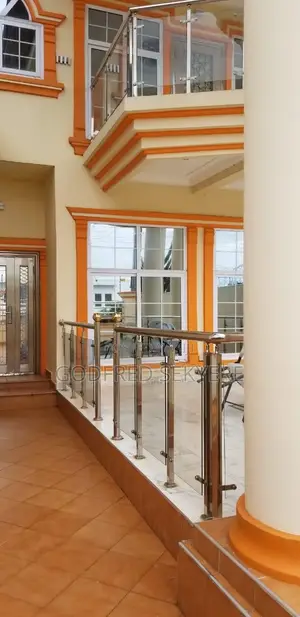 Furnished 5bdrm Apartment in Adeleke Estates, Kumasi Metropolitan