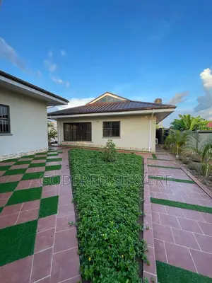 Furnished 5bdrm Apartment in Adeleke Estates, Kumasi Metropolitan