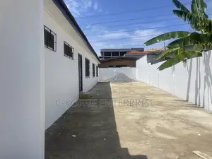 4bdrm House in North Kaneshie for rent
