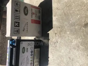 Range Rover Auxiliary Battery 12v / 14ah