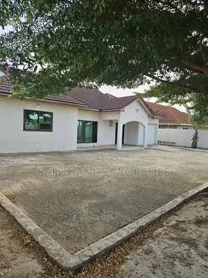 3bdrm House in Kelly Estate, Accra Metropolitan for rent