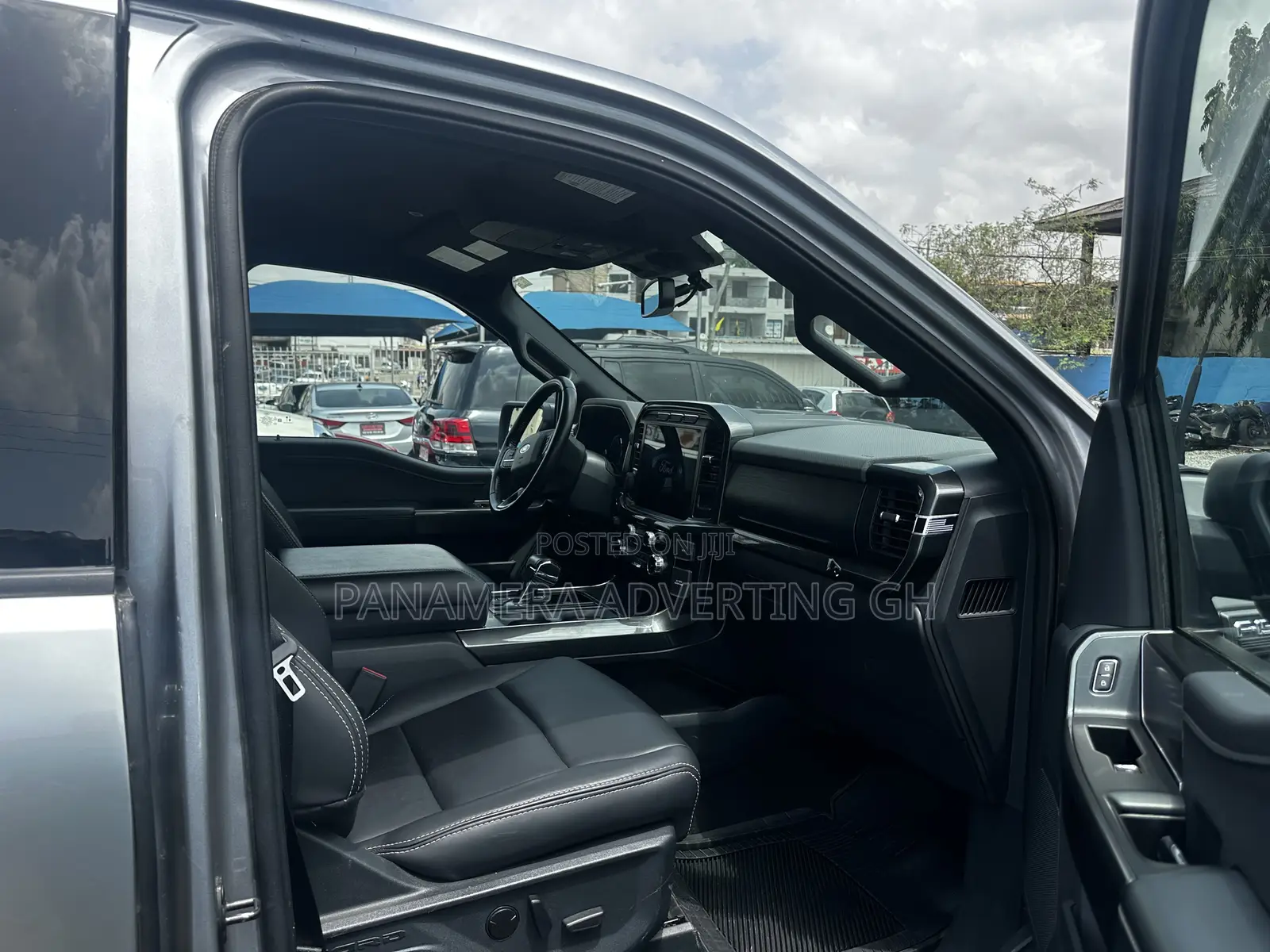 Ford F-150 XL 2022 Gray