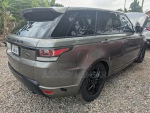 Land Rover Range Rover Sport SE 4x4 (3.0L 6cyl 8A) 2017