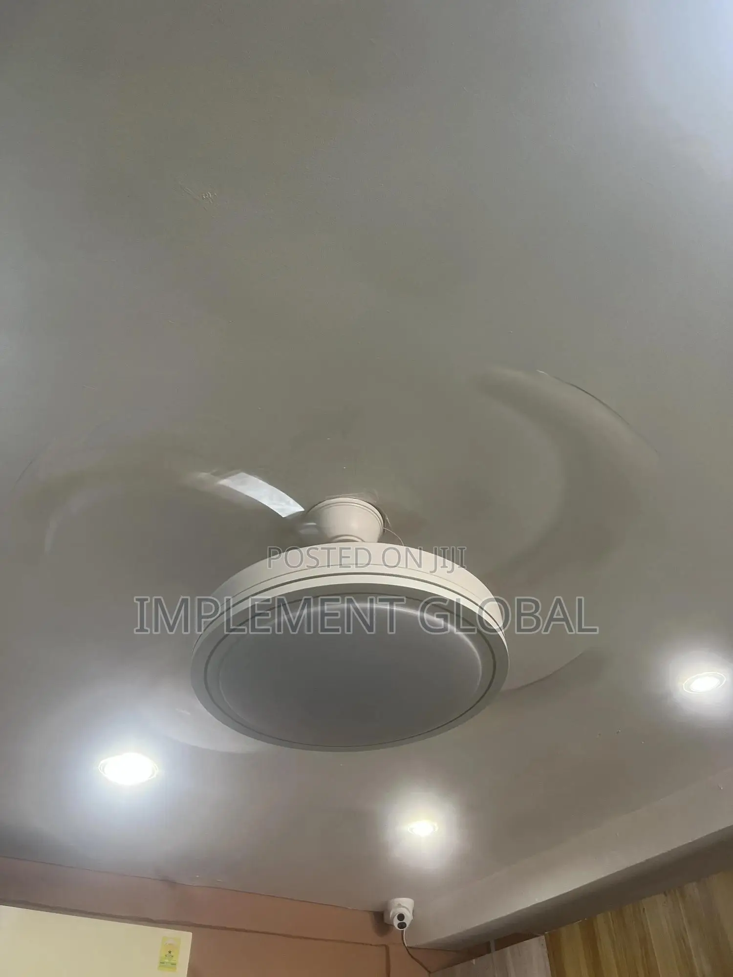 Ceiling Fan With Light - Foldable Blade