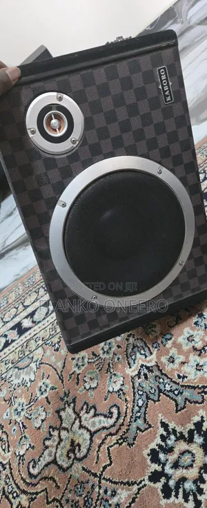 Selling Car Woofer