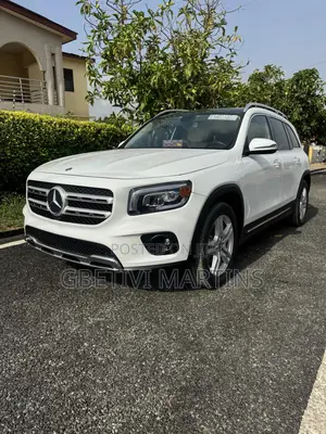 Mercedes-Benz GLB-Class 2023 White