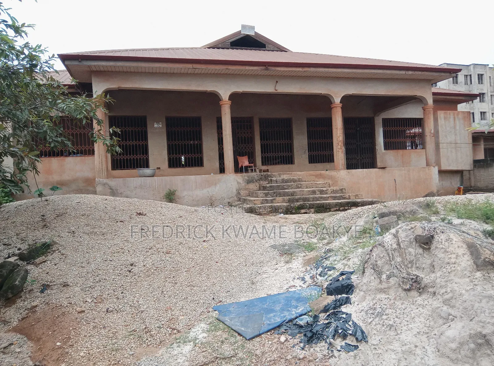 7bdrm House in Brother K Estate, Kumasi Metropolitan for sale