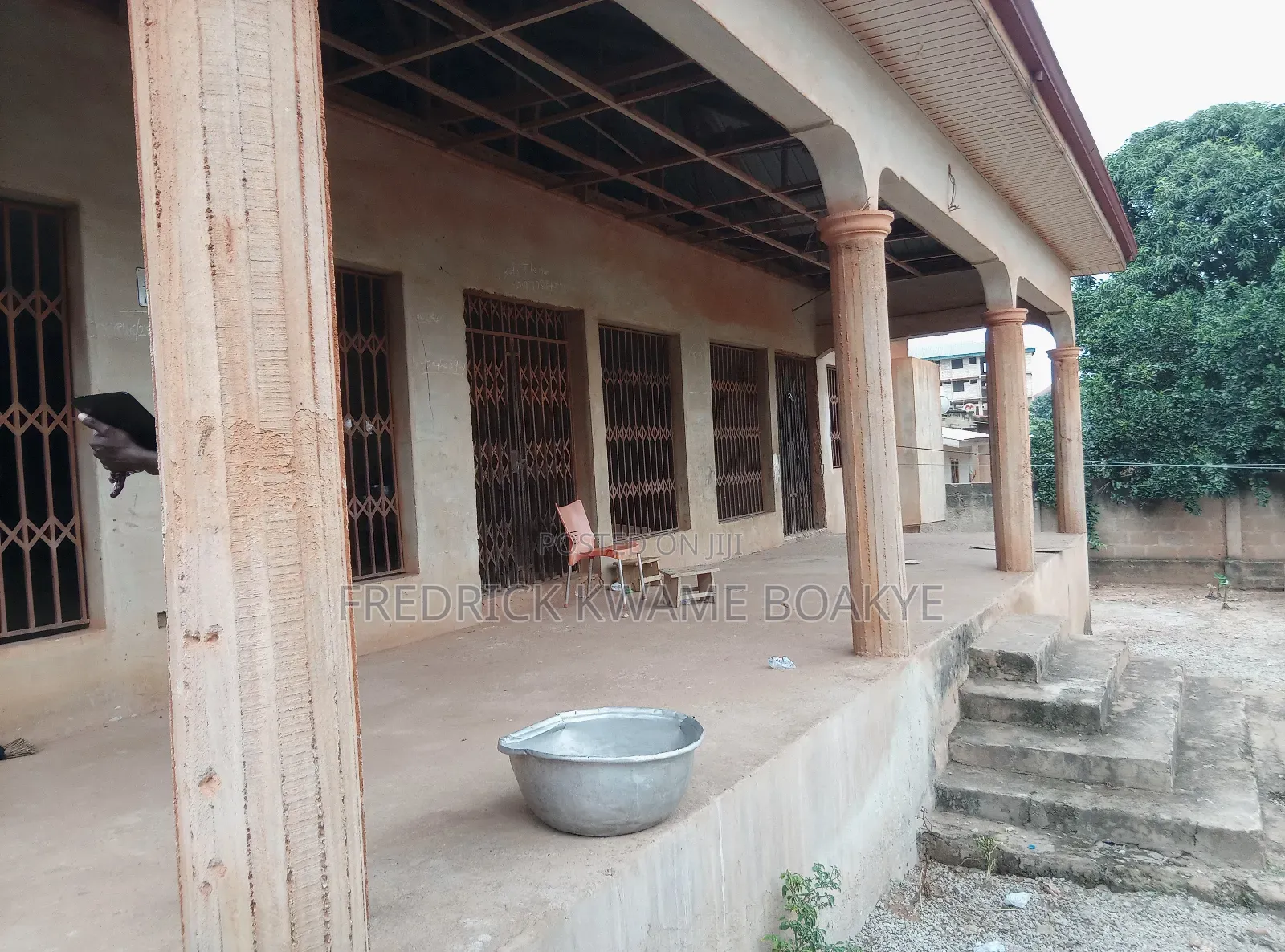 7bdrm House in Brother K Estate, Kumasi Metropolitan for sale
