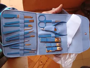 16 Piece Nail Clippers Manicure Set