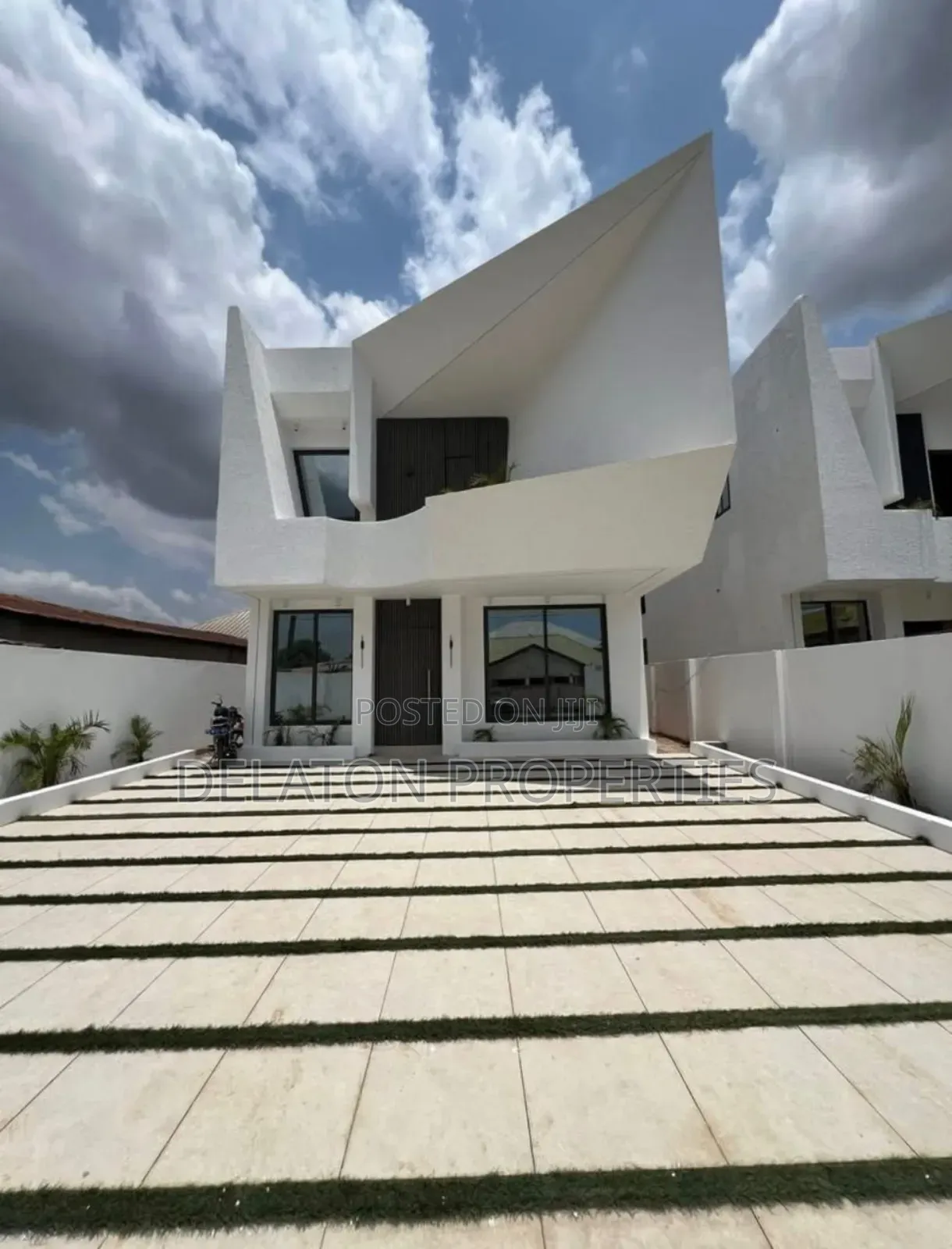 3bdrm House in East Legon for sale