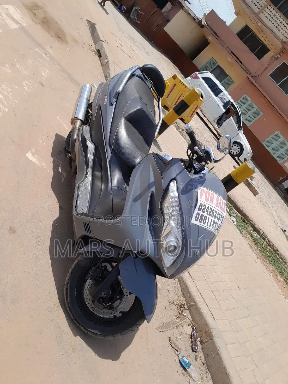 Suzuki Burgman 2015 Gray