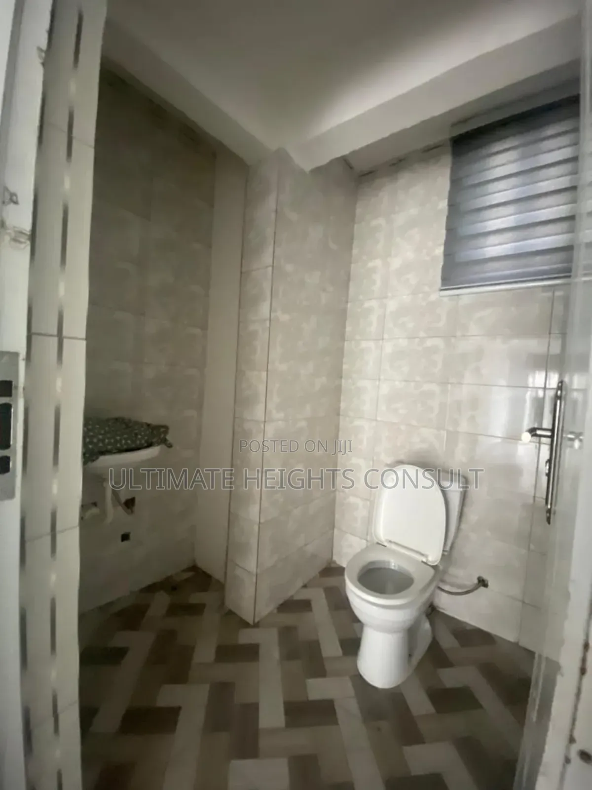 Shop/Office Space for Rent at Dzorwulu