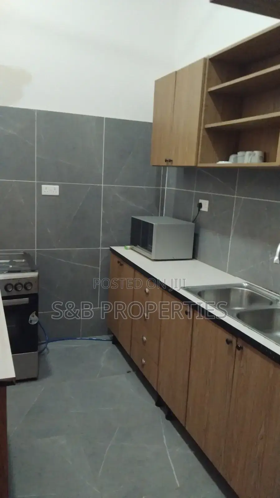 Furnished 3bdrm Apartment in Police Station for rent
