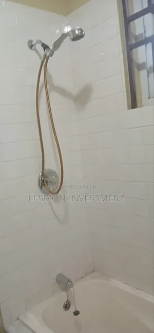 4bdrm Duplex in Lesmon Investments, Manet Junction for rent