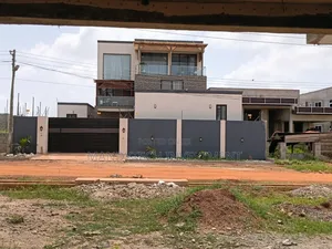 Luxurious 7 Bd Mansion Plus Boy's Quarters- Lakeside
