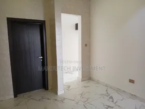 Luxurious 7 Bd Mansion Plus Boy's Quarters- Lakeside