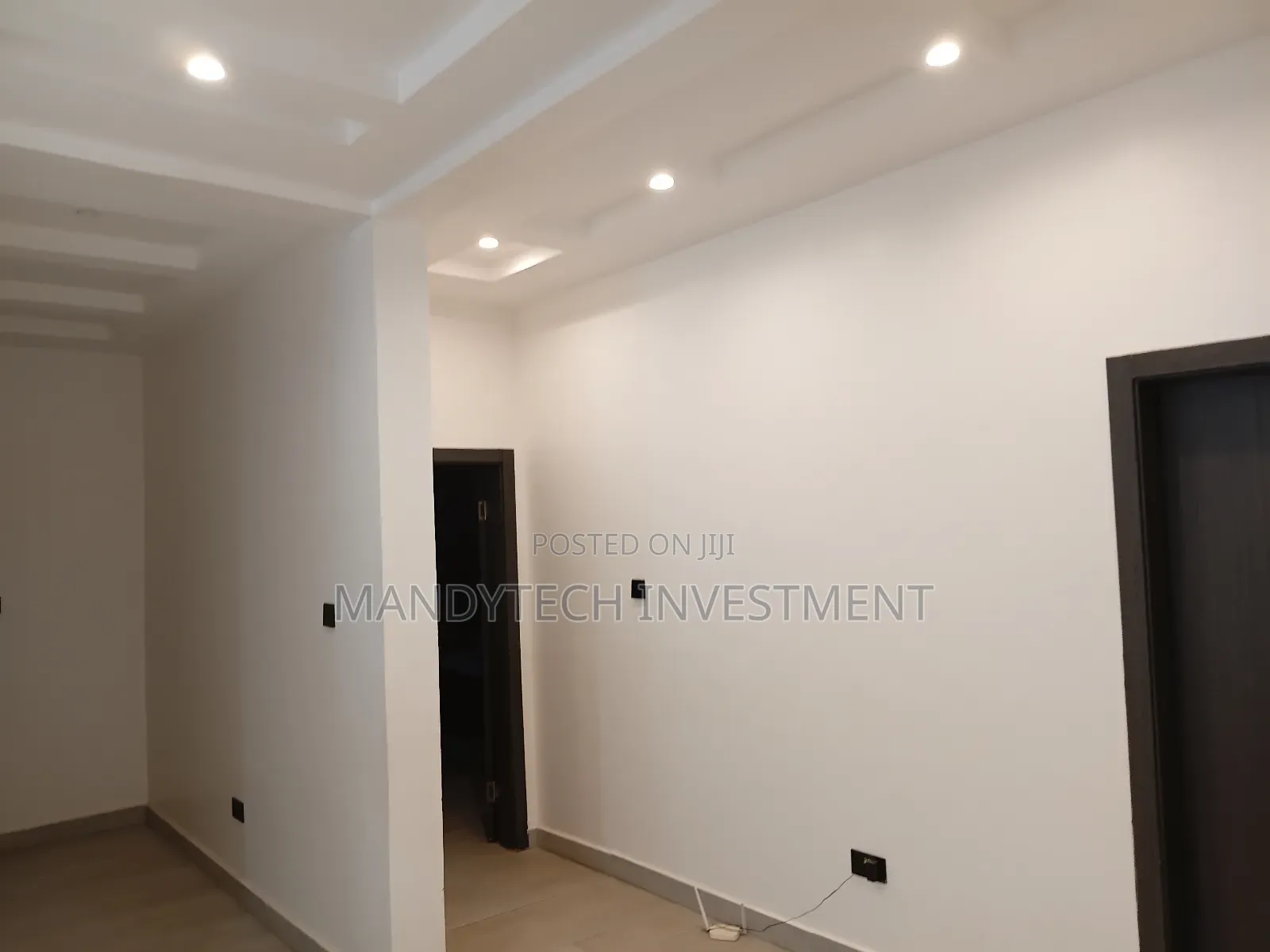 Luxurious 7 Bd Mansion Plus Boy's Quarters- Lakeside