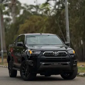 New Toyota Hilux 2025 Black