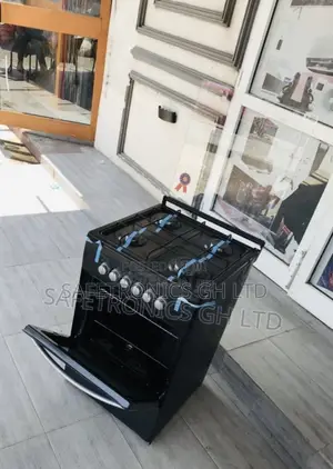 Volcano Ultra Modern 50x50 Black 4 Gas Burner Oven Grill