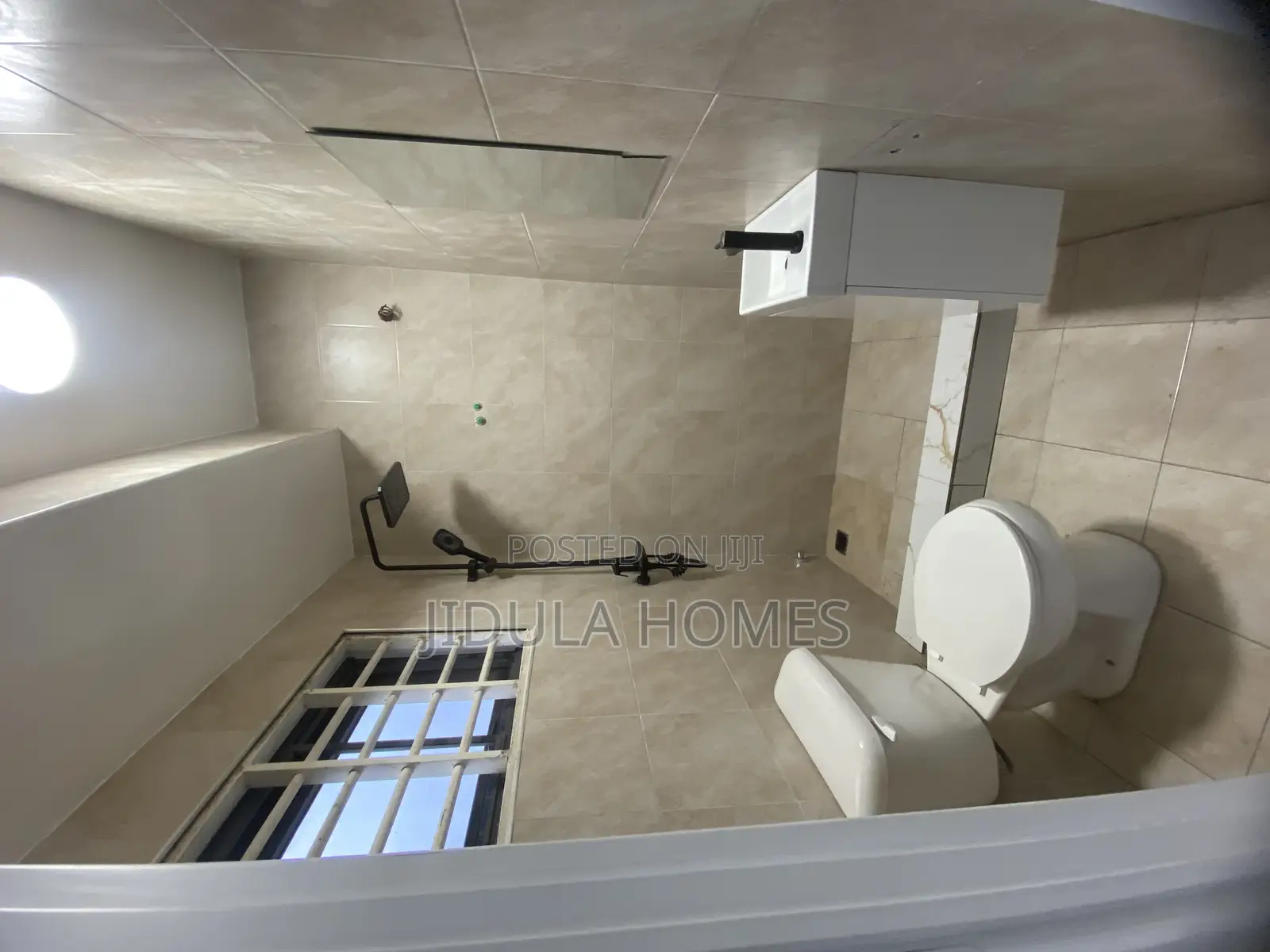 3bdrm Townhouse / Terrace in Ashoungman Estate, Pure Water for rent