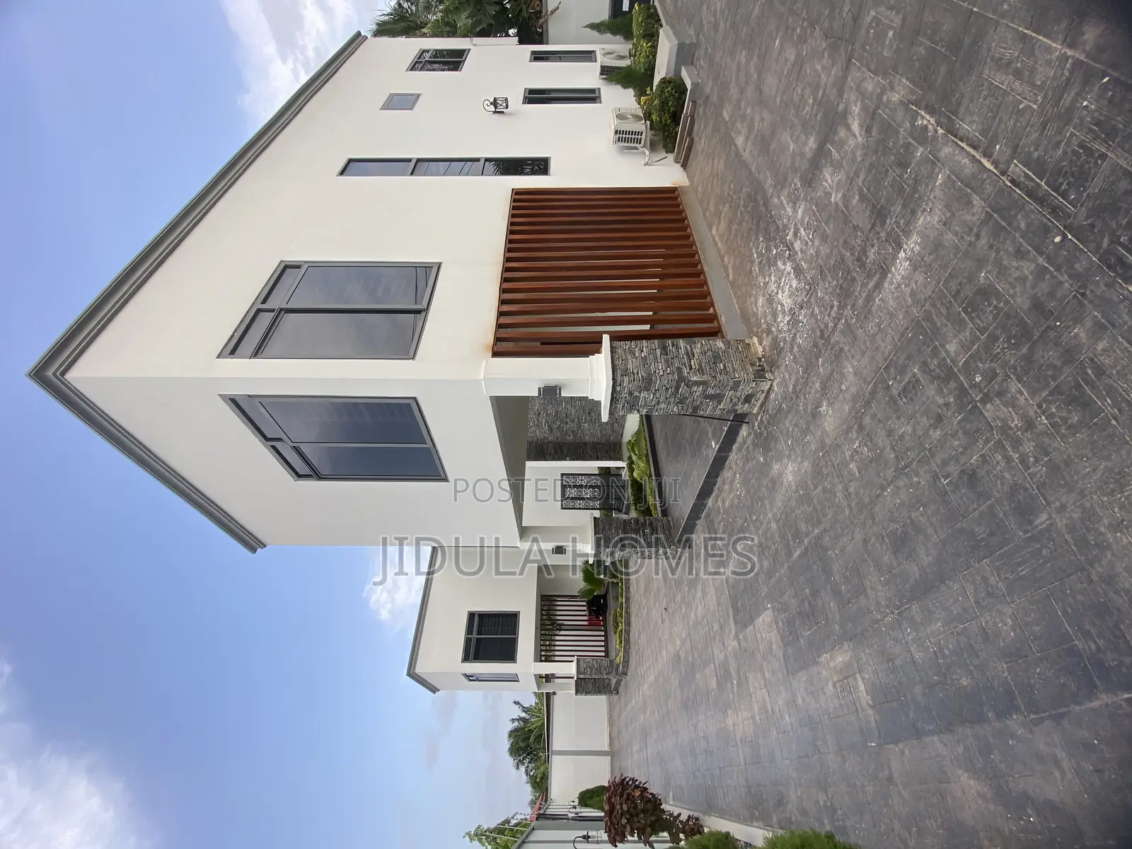 3bdrm Townhouse / Terrace in Ashoungman Estate, Pure Water for rent