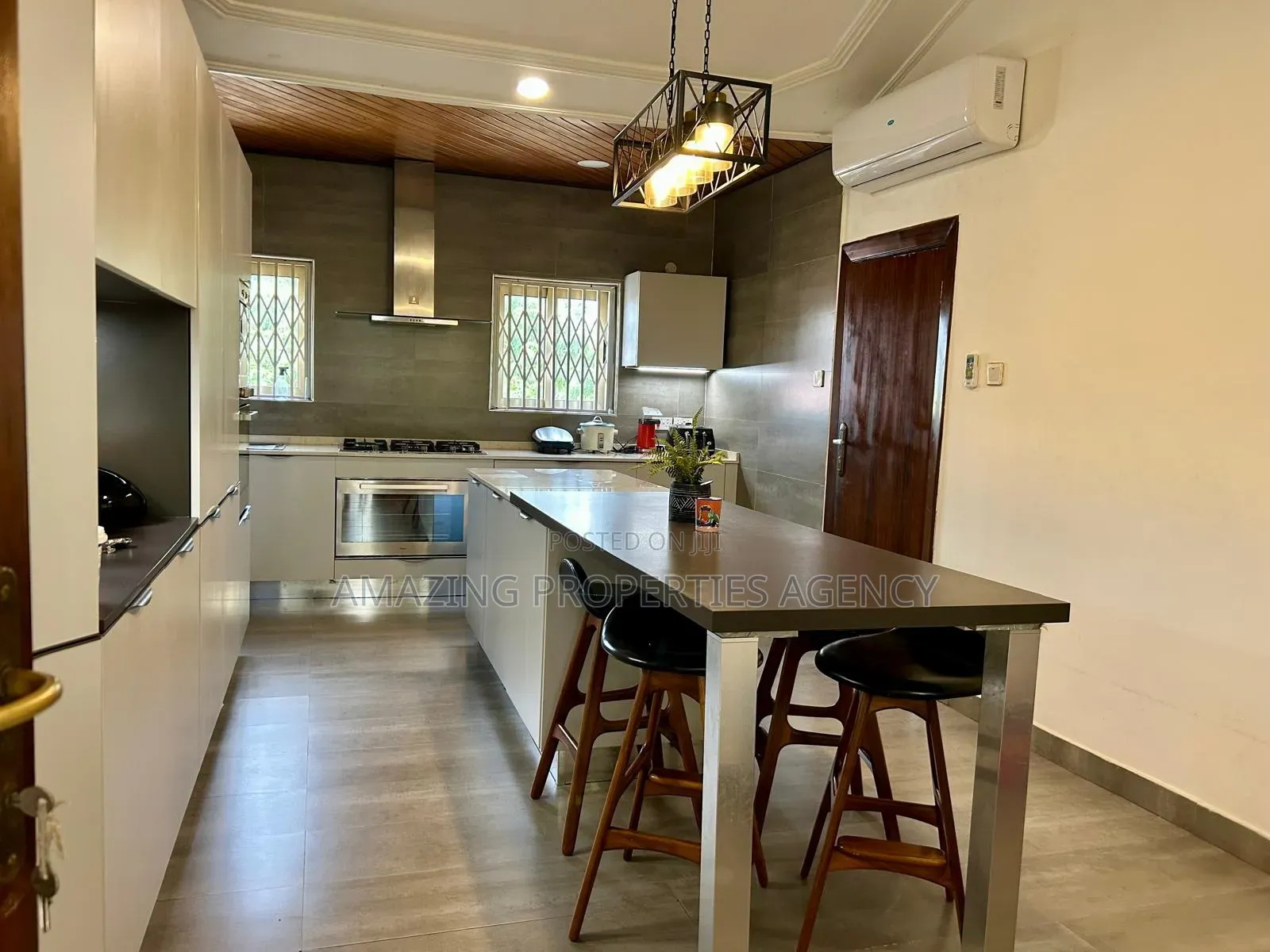 Furnished 4bdrm House in Roman Ridge, MTN Area for rent