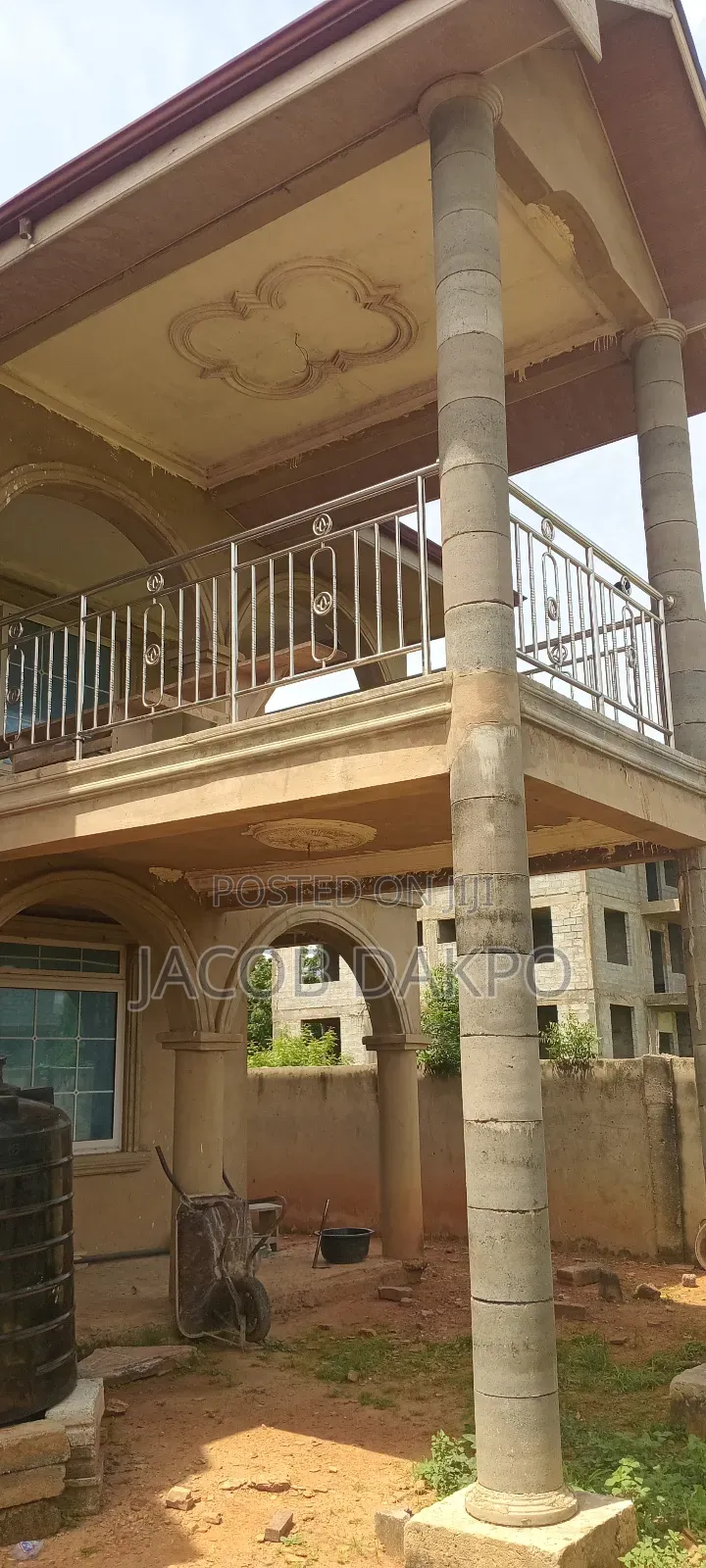 6bdrm Mansion in Life Internasional, Afienya for sale