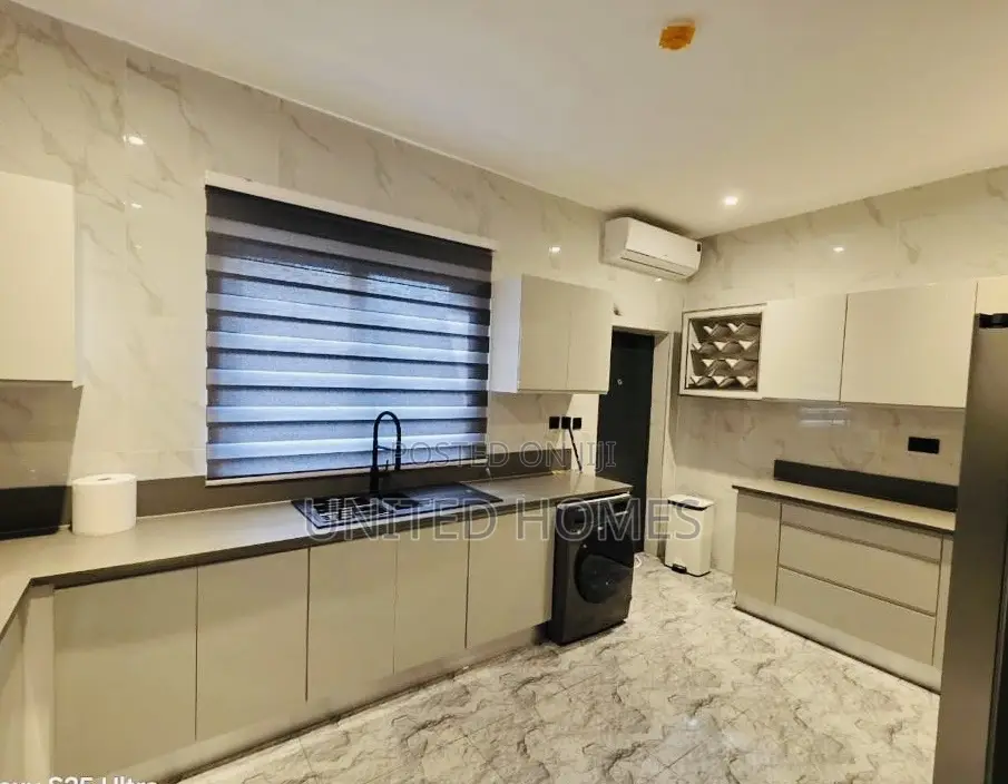 Furnished 6bdrm House in Airport Residential Area for rent