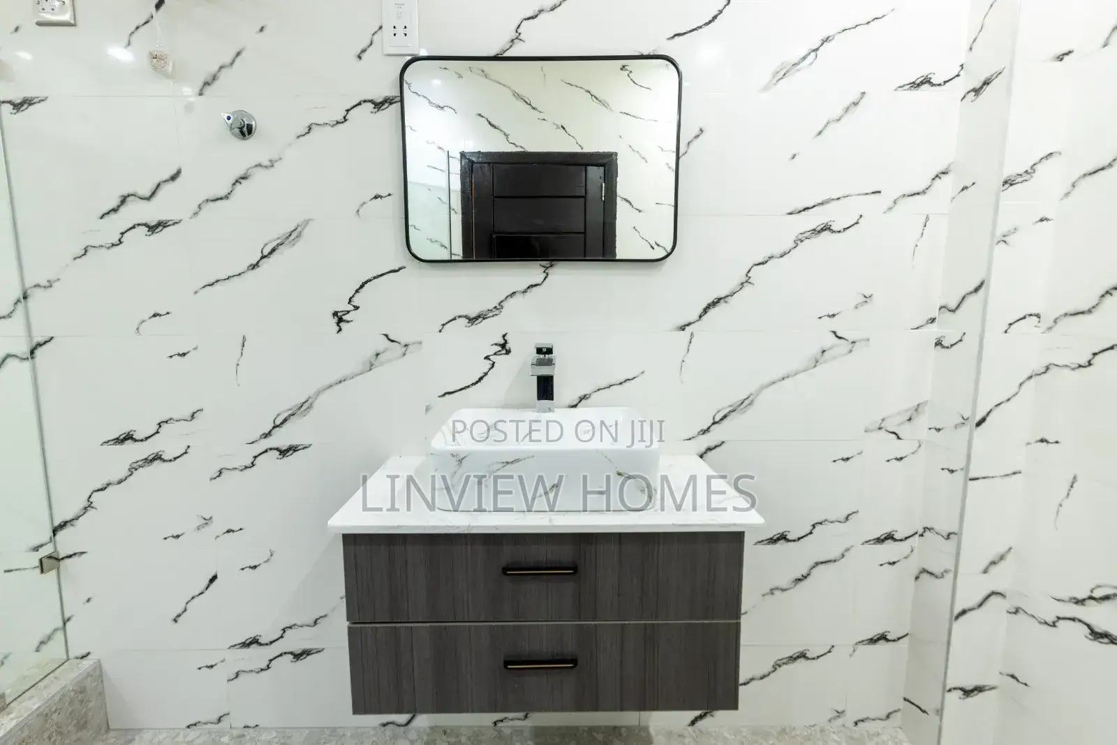 4bdrm House in Linview Homes, Weija for sale