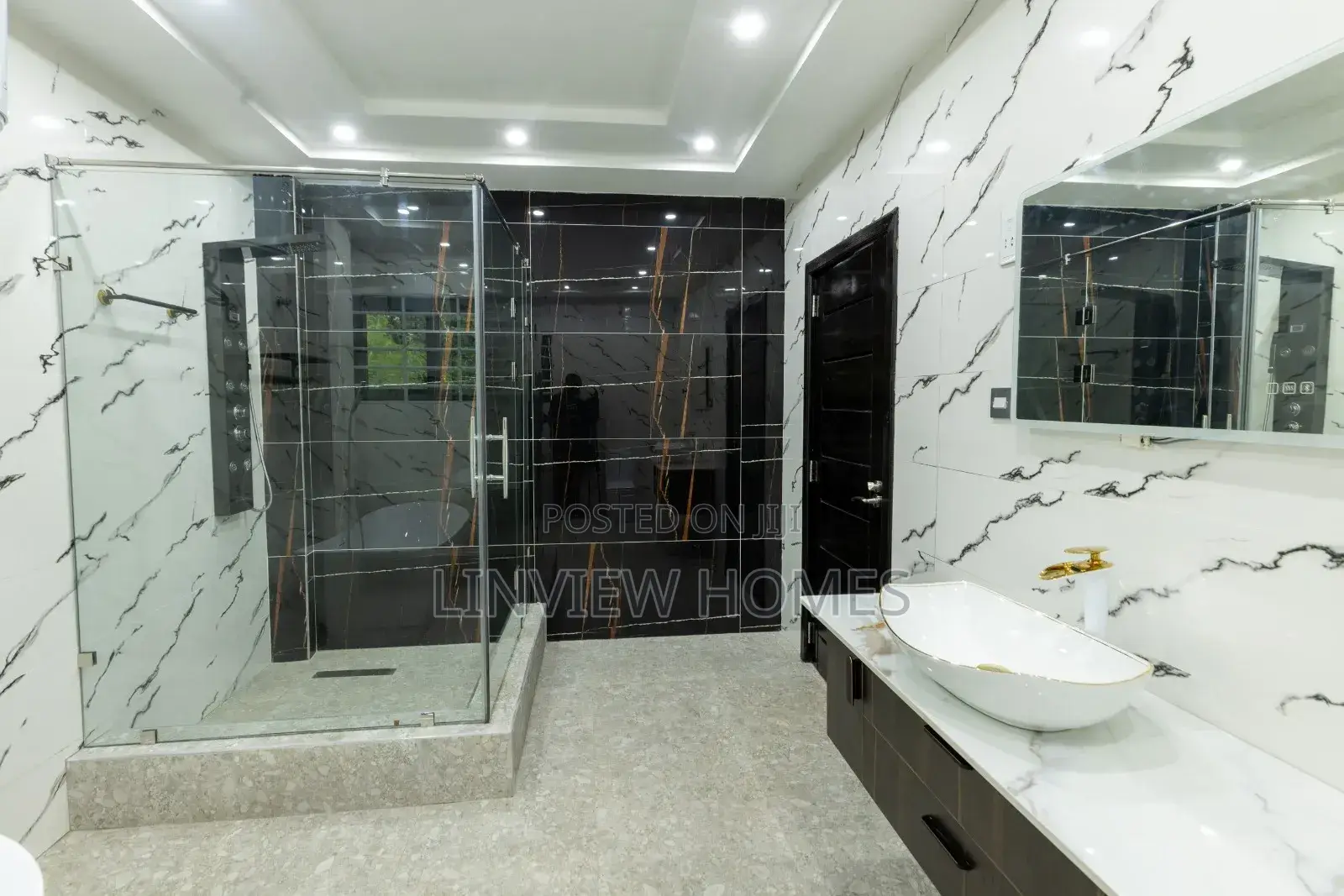 4bdrm House in Linview Homes, Weija for sale