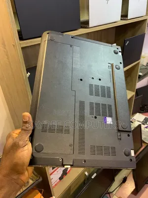 Laptop Lenovo G570 8GB Intel Core i3 HDD 1T