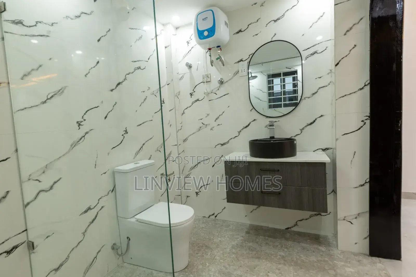 4bdrm House in Linview Homes, Weija for sale