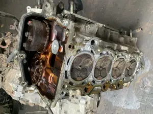 Toyota Yaris Engine Head