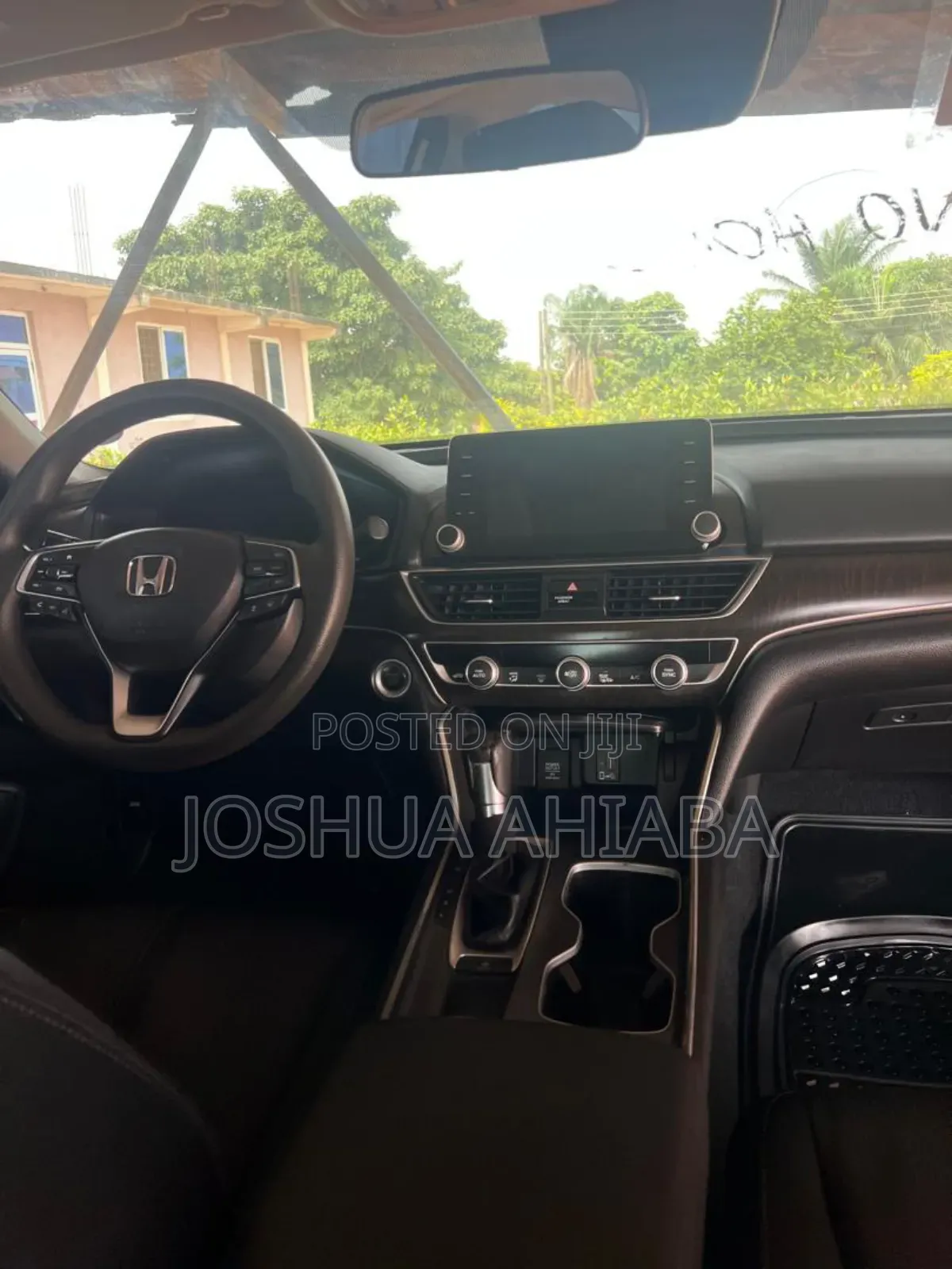 Honda Accord EX (1.5L 4cyl Turbo CVT) 2019 White