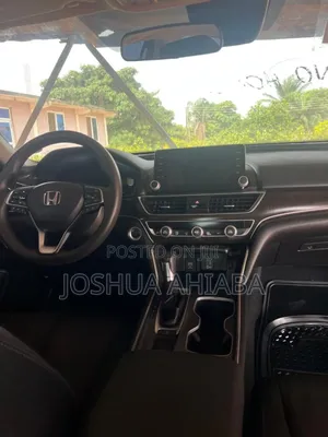 Honda Accord EX (1.5L 4cyl Turbo CVT) 2019 White