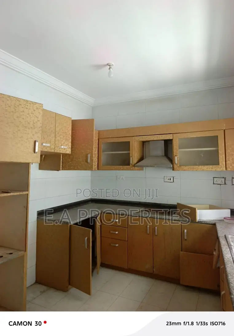 4bdrm House in Ea Properties, Bawaleshie for rent