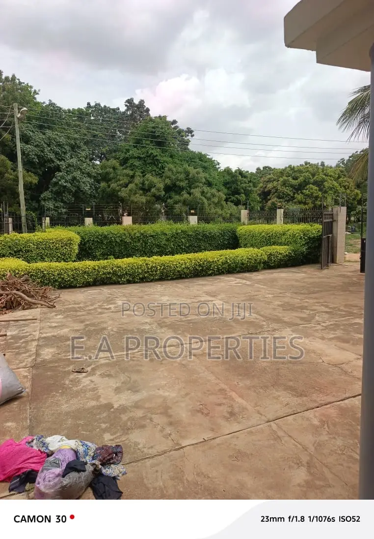 5bdrm House in Ea Properties, Pentecost for rent