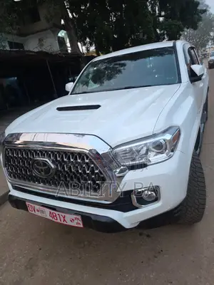 Toyota Tacoma 2021 White