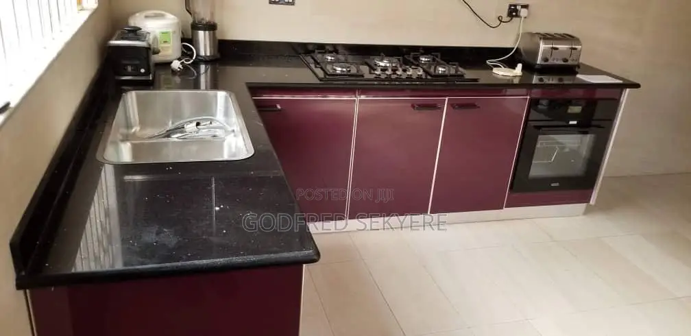 Furnished 5bdrm Apartment in Adeleke Estates, Kumasi Metropolitan