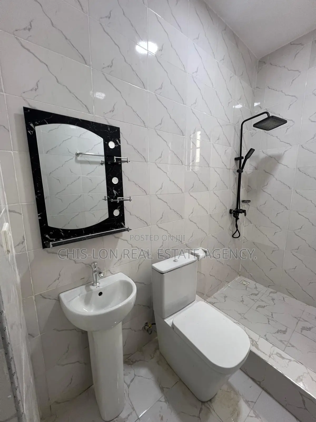 3bdrm House in Kasoa Adade for sale