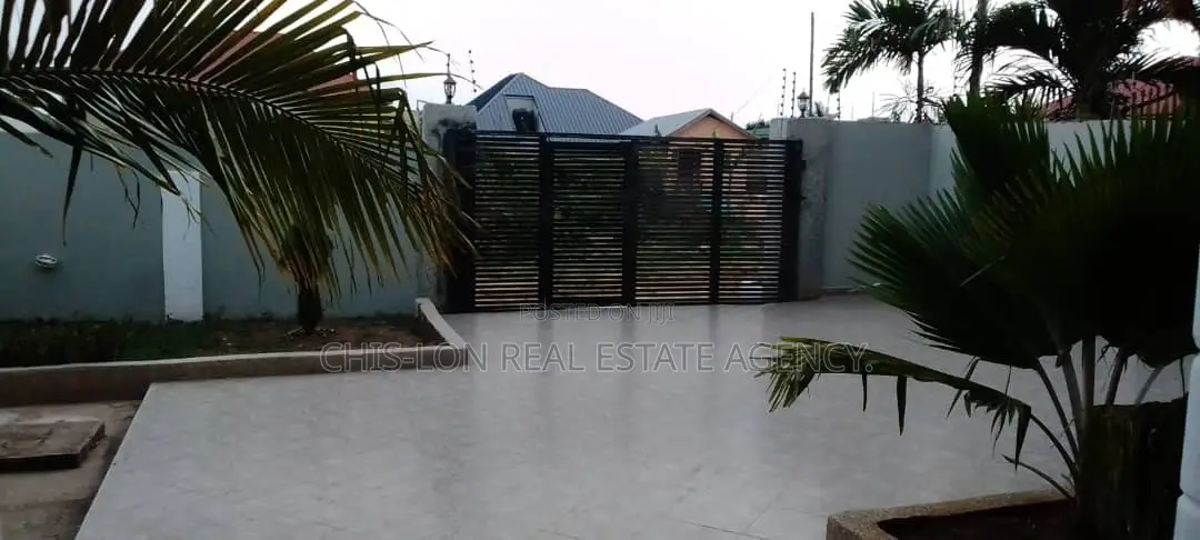 4bdrm House in Kasoa Milliunm City for sale