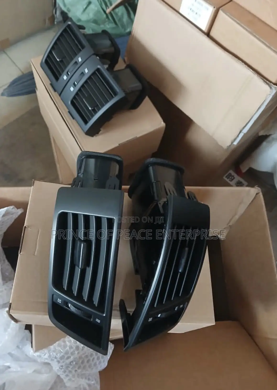 Toyota Land Cruiser 2008 2009 2010 V8 Air Conditioner Blower Vent Set