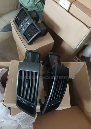 Toyota Land Cruiser 2008 2009 2010 V8 Air Conditioner Blower Vent Set