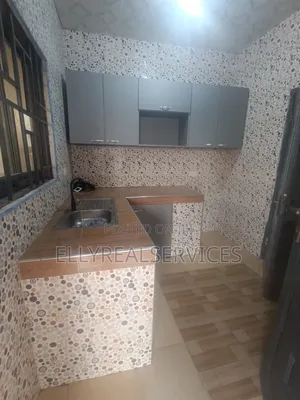 1bdrm Apartment in Ellyrealservices, Frafraha for rent