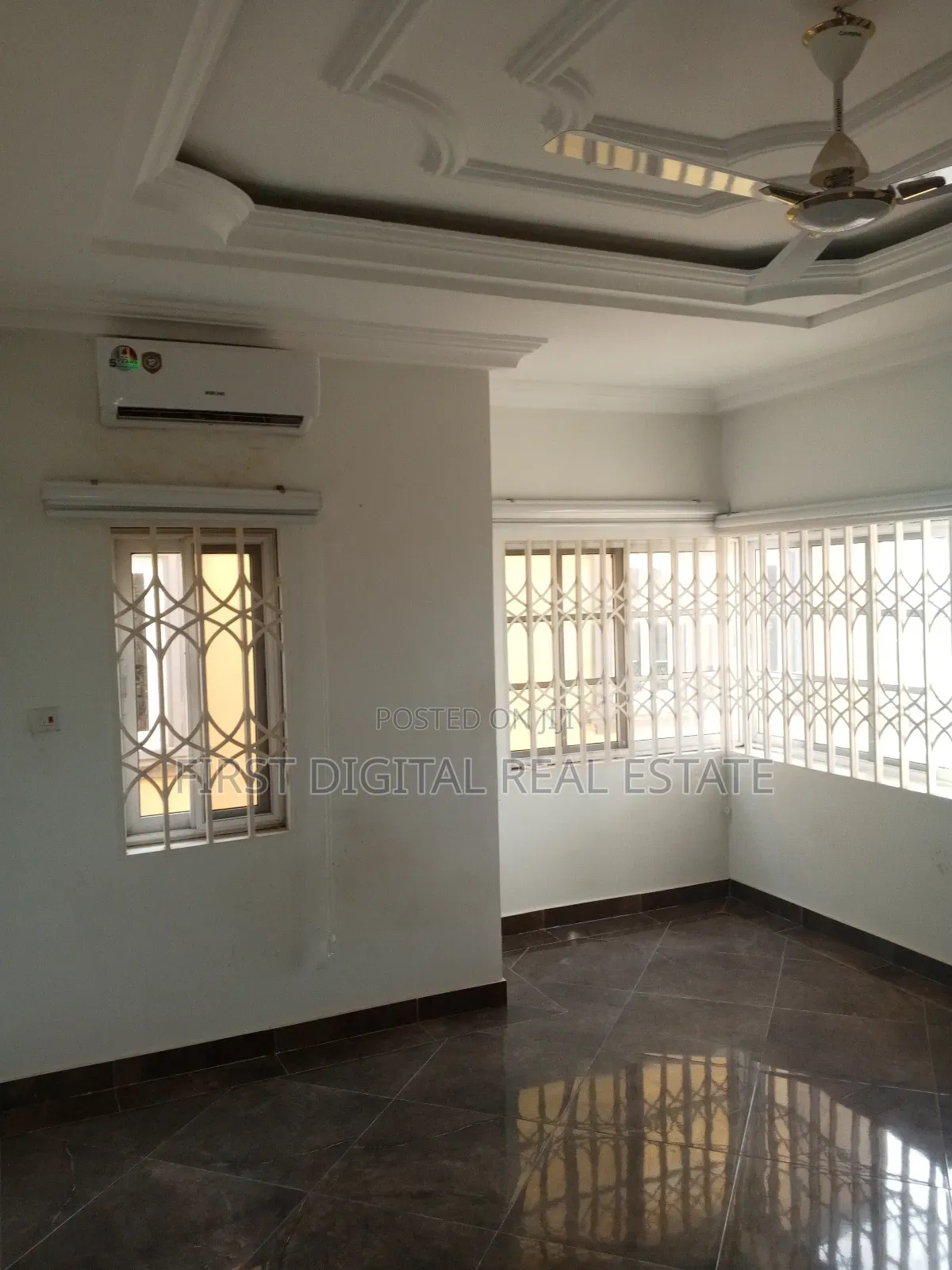 4bdrm House in First Digital Real, West Hills Mall Area for rent