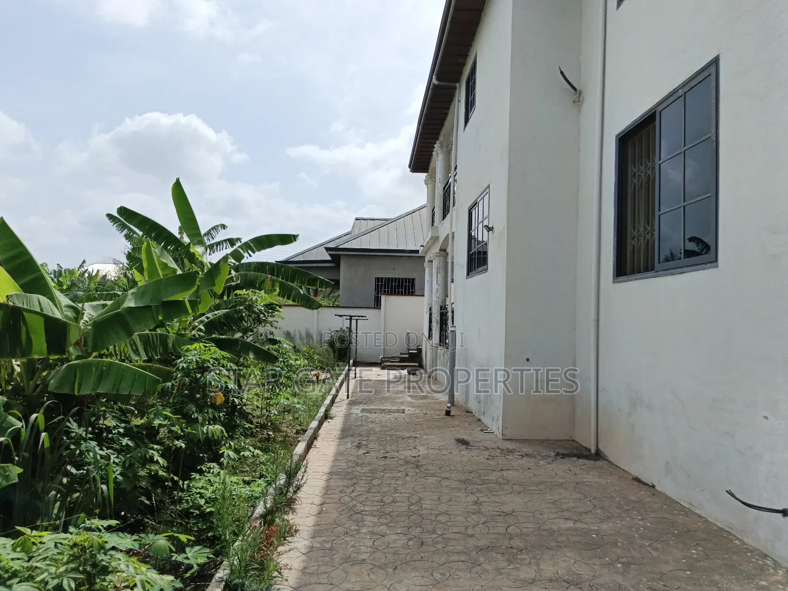 5bdrm House in Abuakwa Manhyia, Kumasi Metropolitan for sale