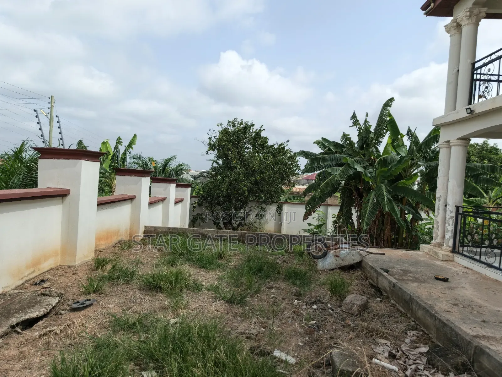 5bdrm House in Abuakwa Manhyia, Kumasi Metropolitan for sale